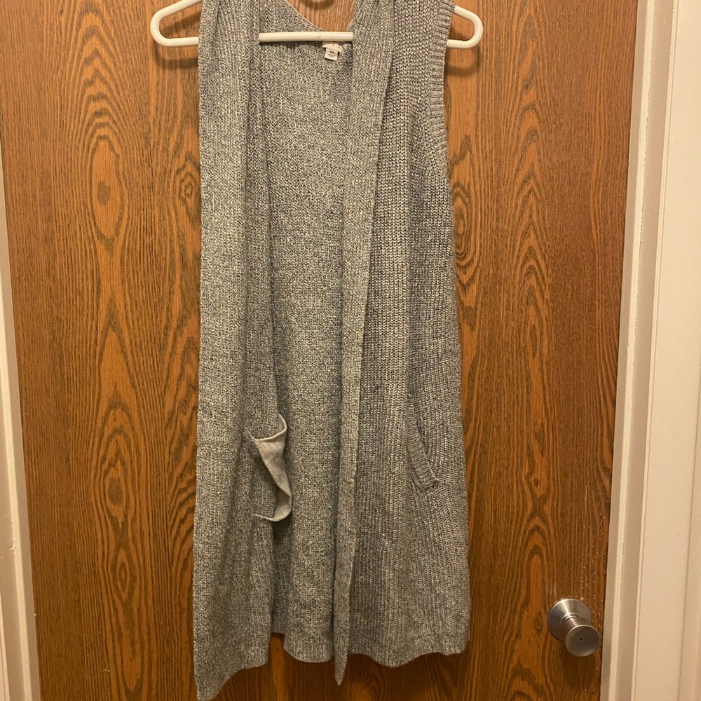 A NEW DAY TARGET SWEATER VEST WITH HOOD & POCKETS